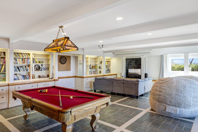 Building Photo - 22533 Majestic Dr