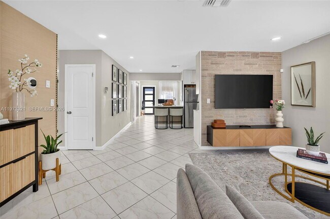 Building Photo - Southwest 23rd Street, Fort Lauderdale, FL 33315 - 2 BR 2 BA single-family home