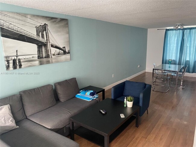 Building Photo - 1732 Meridian Ave