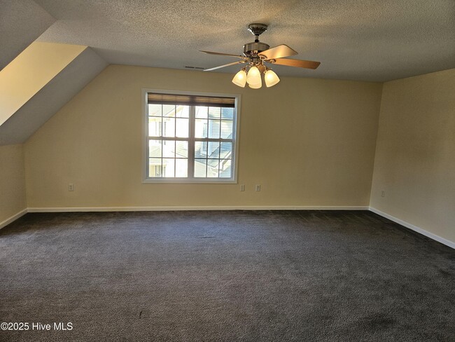 Building Photo - 313 Osprey Point Dr