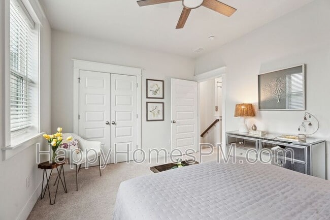 Building Photo - 1610 Florentia St