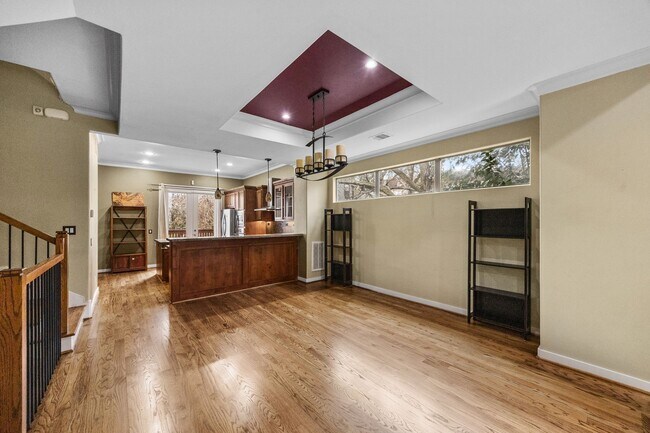 Building Photo - 510 Jackson Hill St