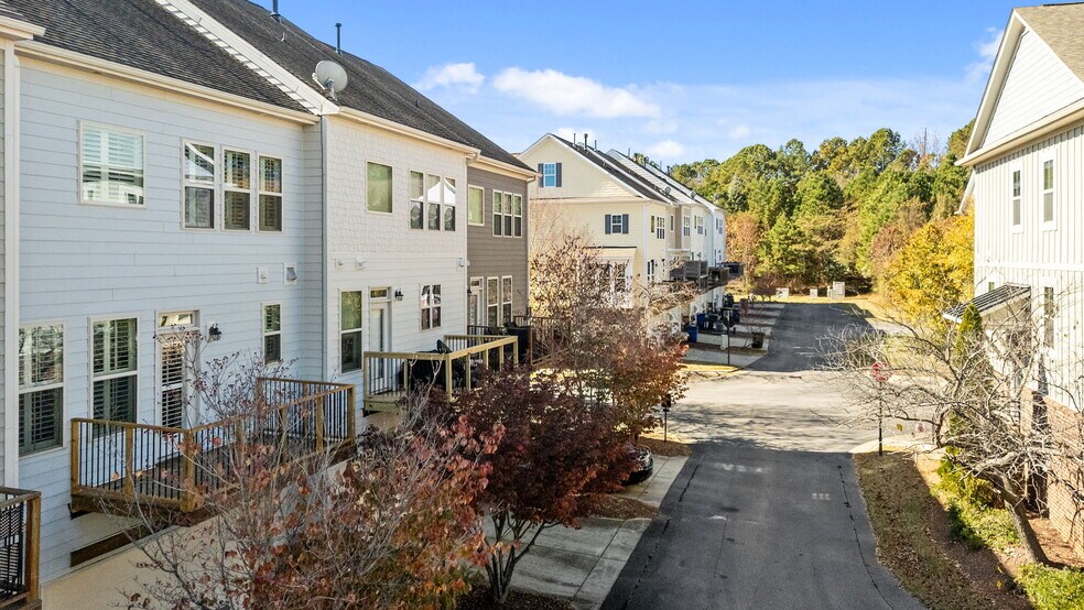 Building Photo - 1319 Rodessa Run