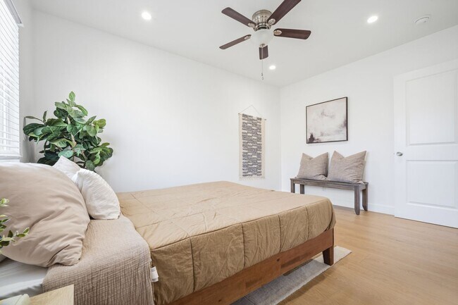 Building Photo - Showing Times: to schedule a viewing, please contact us