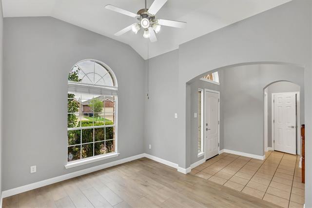 Building Photo - 6113 Farrah Dr