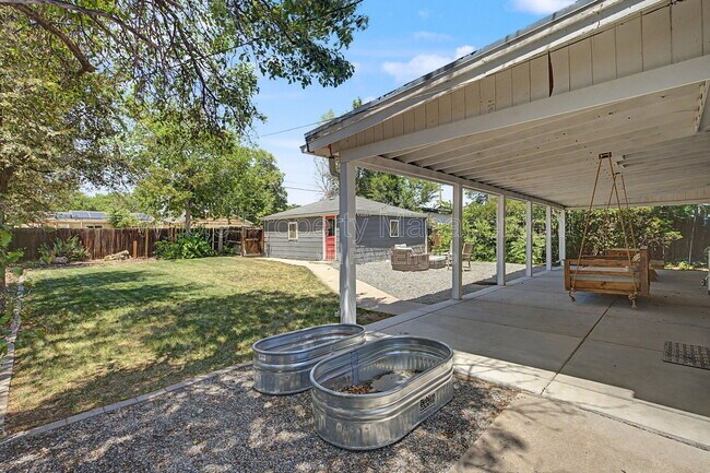 Building Photo - 805 S Tejon St
