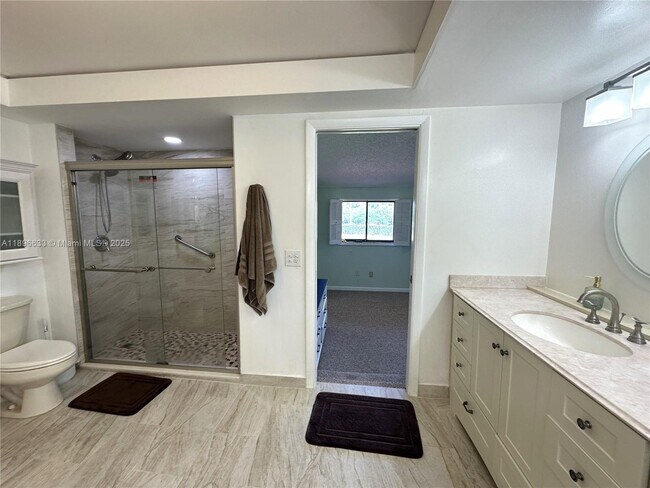 Building Photo - 3730 Alcantara Ave