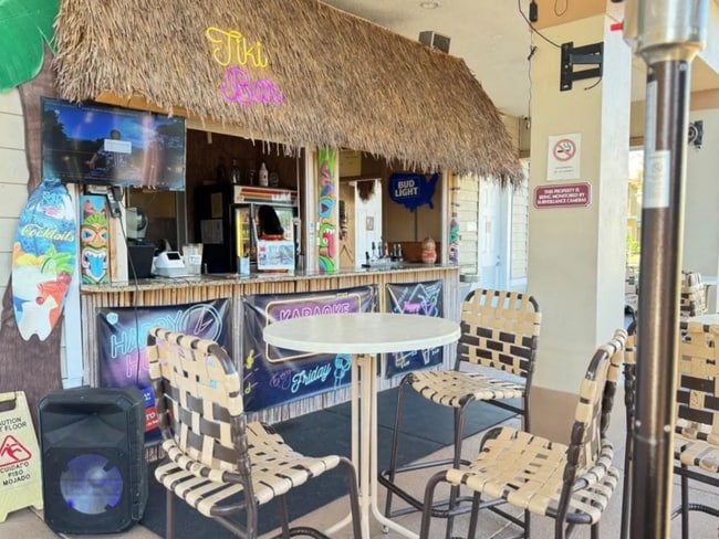 Building Photo - 4600 Yellowgold Rd W