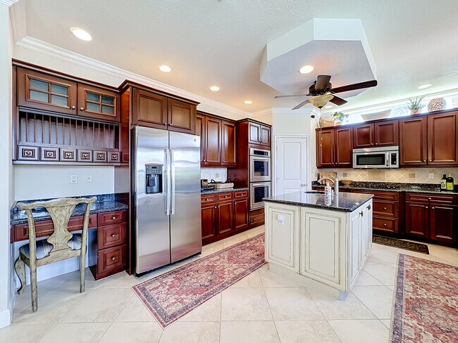 Building Photo - 11251 SW Springtree Terrace