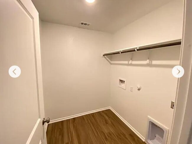 Building Photo - 212 Montego St