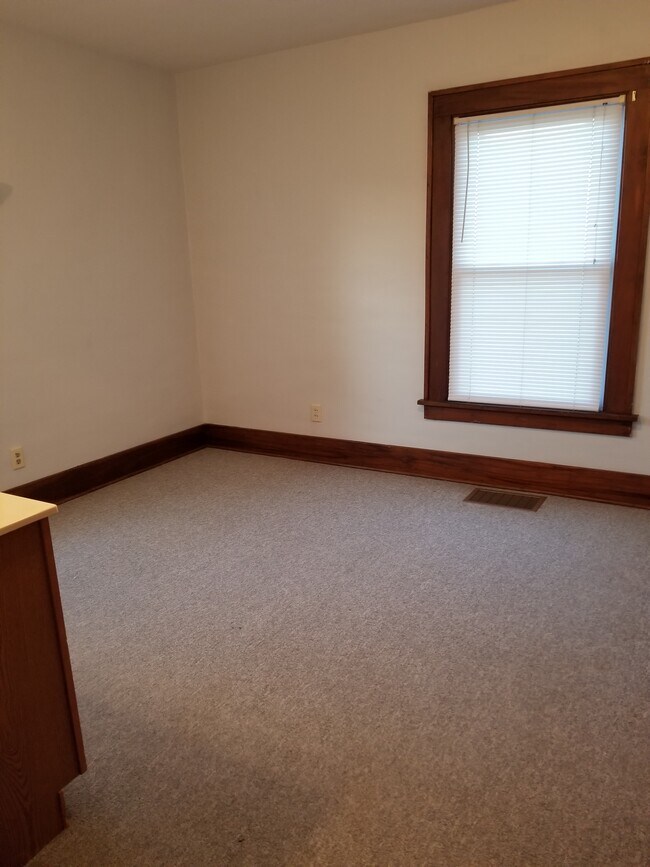 Building Photo - 8782 W 400 N 27