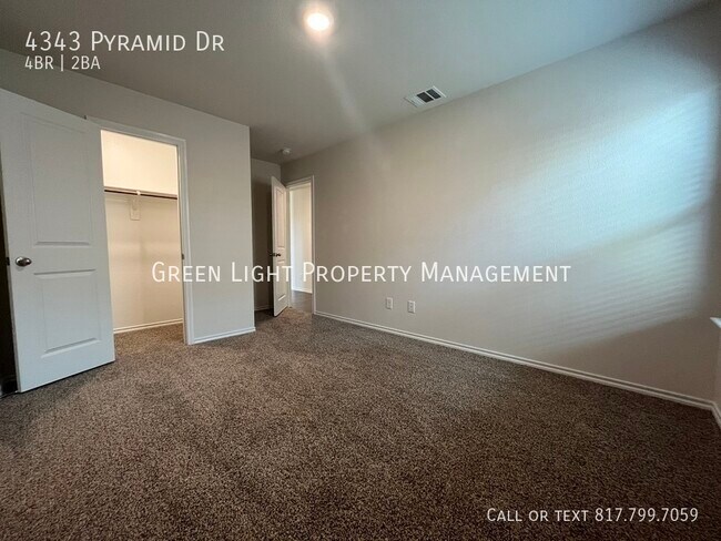 Building Photo - 4343 Pyramid Dr
