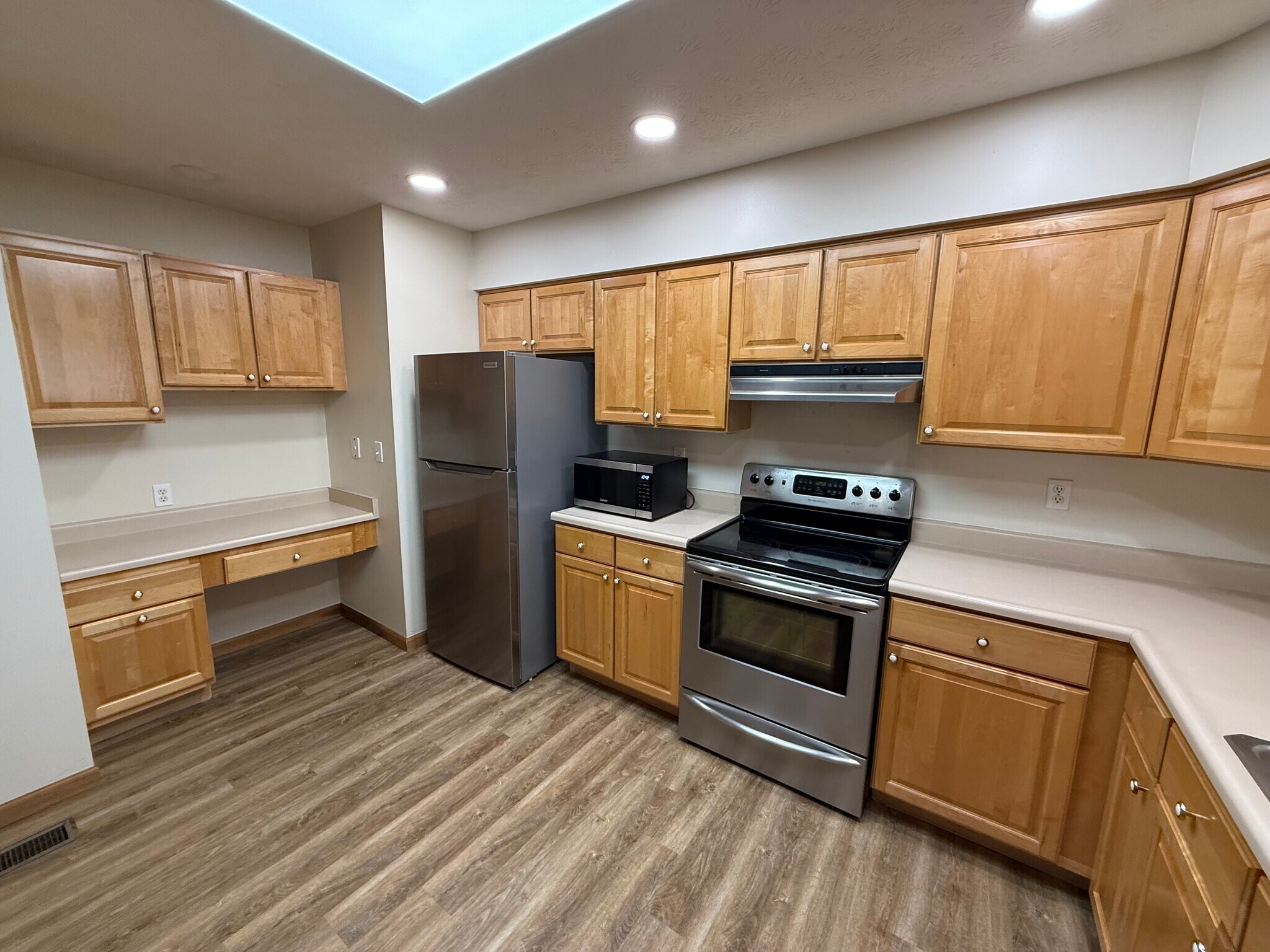 Building Photo - 5 Micaela Ct