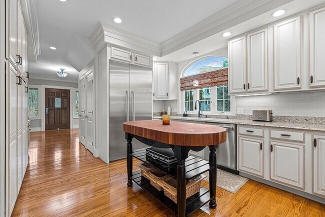 Building Photo - 34 Glen Rd