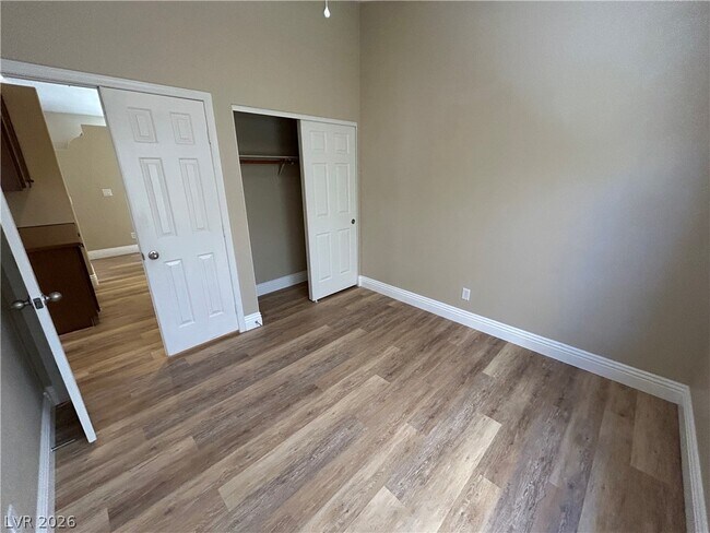 Building Photo - 10404 Horseback Ridge Ave