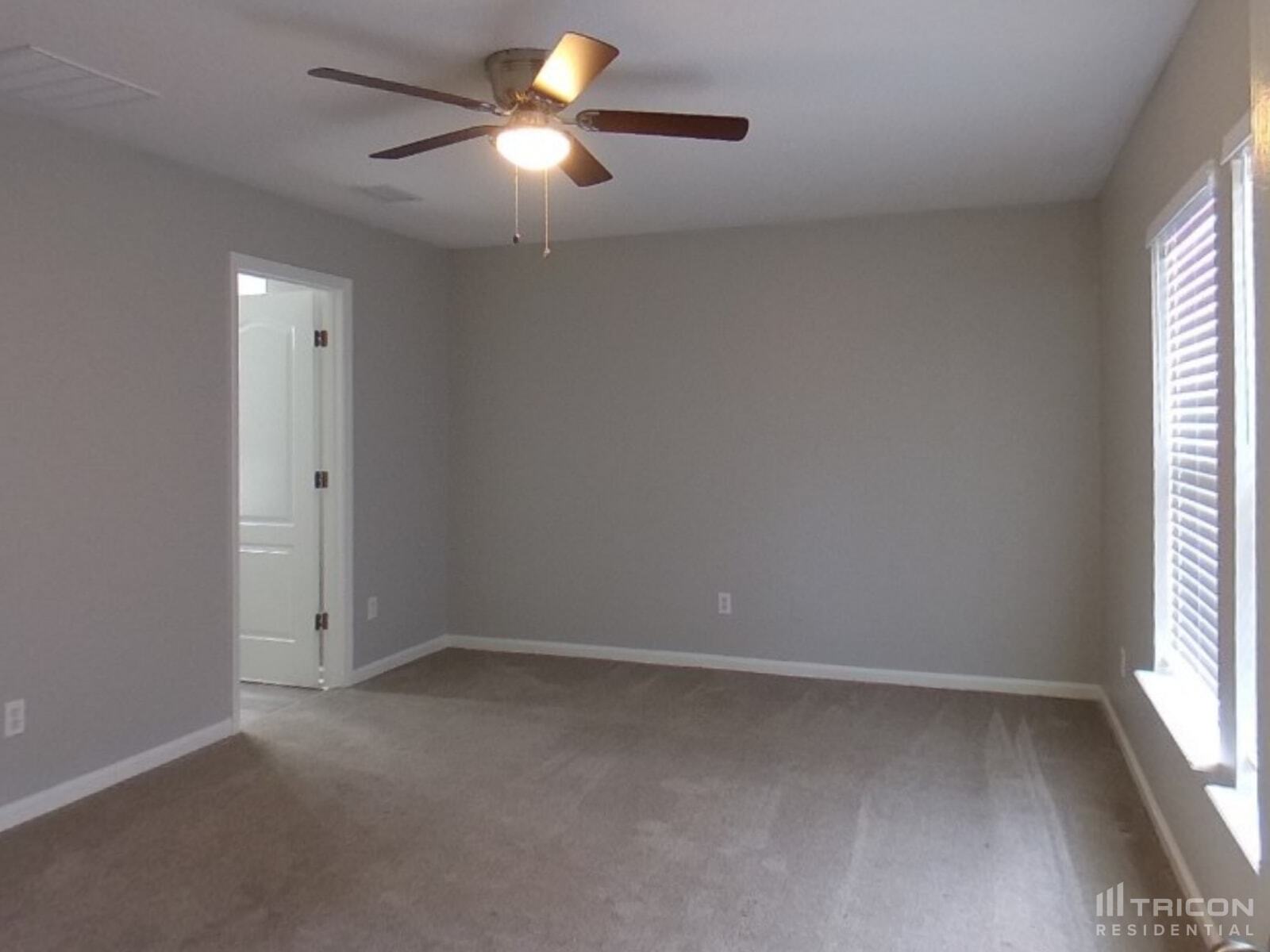 Building Photo - 2268 Eisner Dr