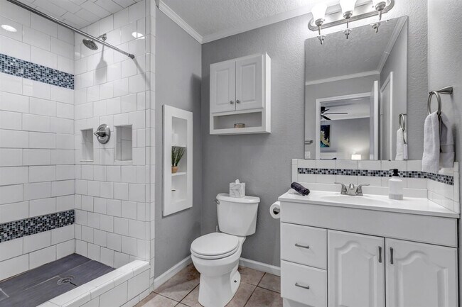 Building Photo - 4345 W 64th Ave