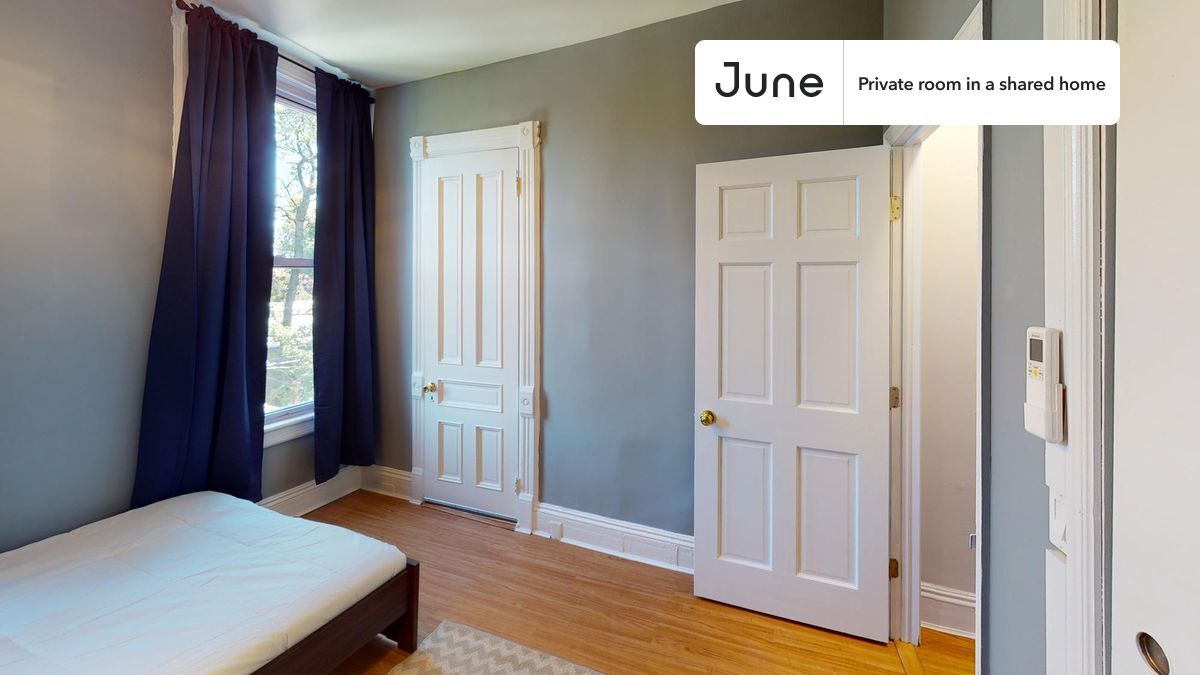 Building Photo - Room in Shared 5 bed/2 bath home