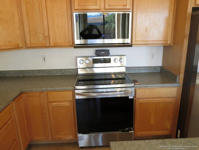 Building Photo - 2913 W Windsong Dr