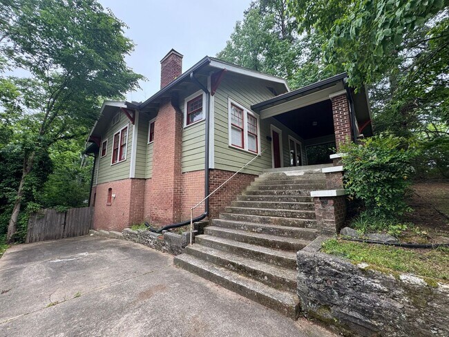 Building Photo - Charming 3BR House in Birmingham