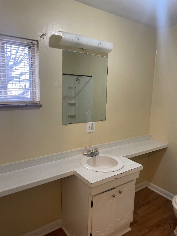 Building Photo - 1324 5th Ave