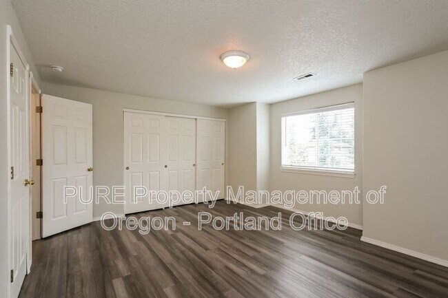 Building Photo - 1811 SE 162nd Ave