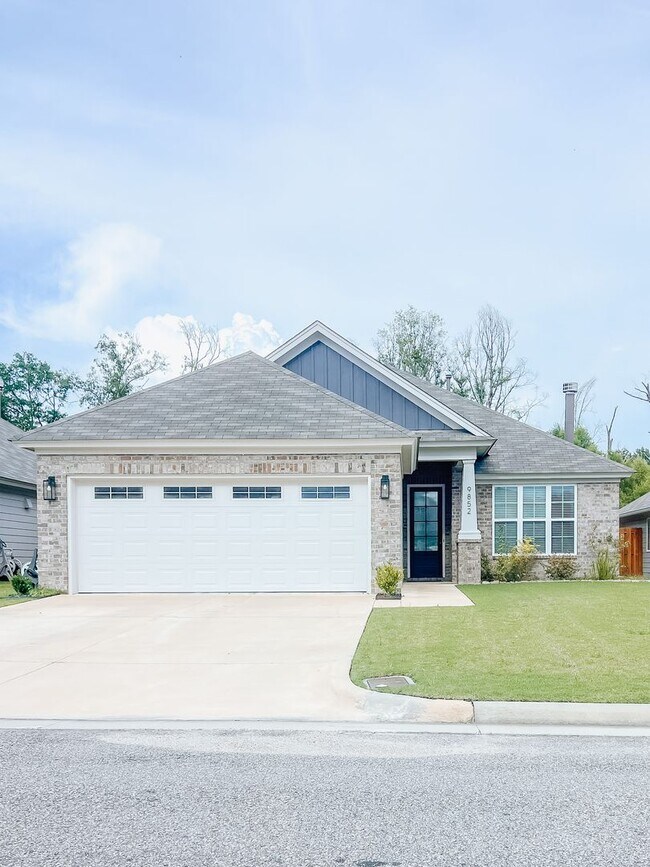 Primary Photo - 9852 Bluestone Cir