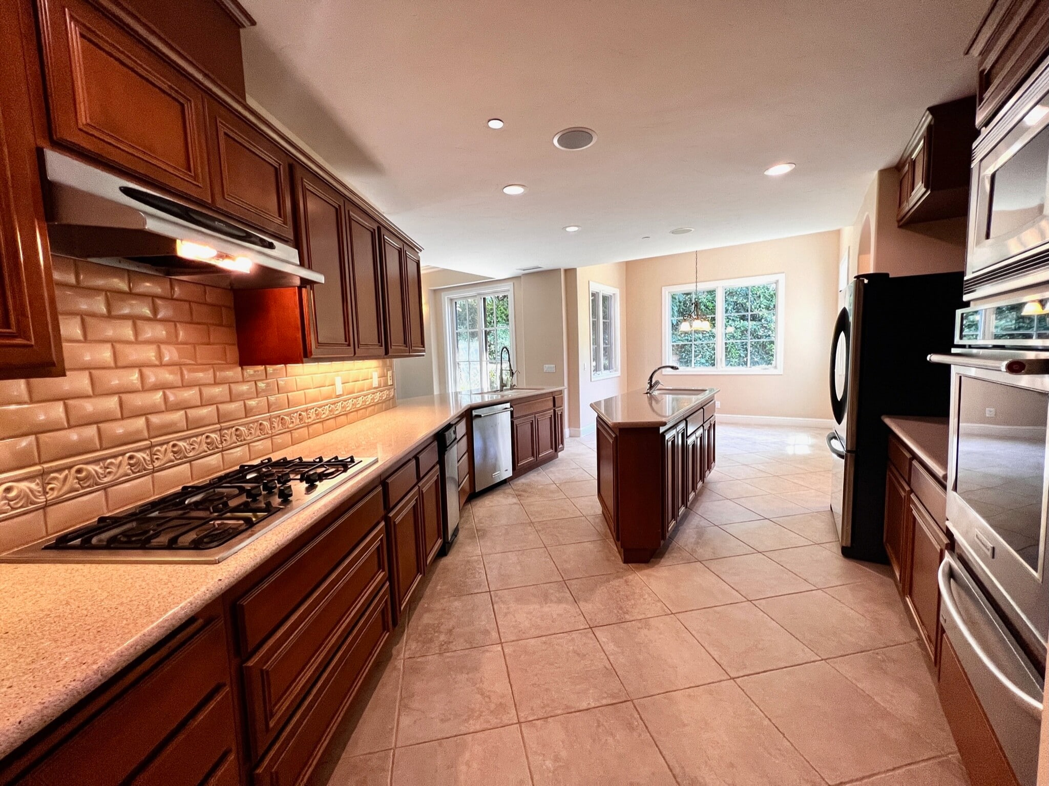 Building Photo - 4698 Granada Way