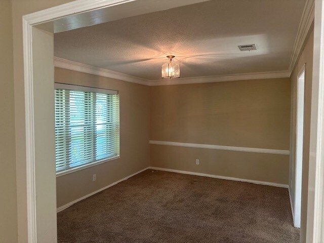 Building Photo - 18015 Heaton Dr