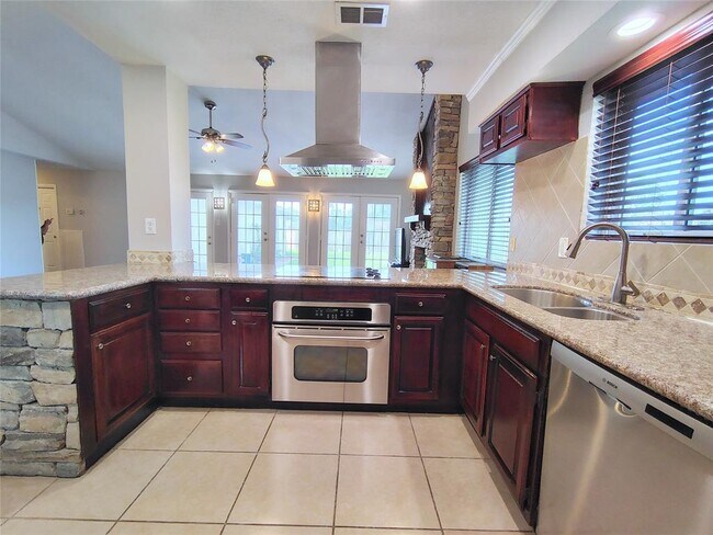 Building Photo - 2546 Long Reach Dr
