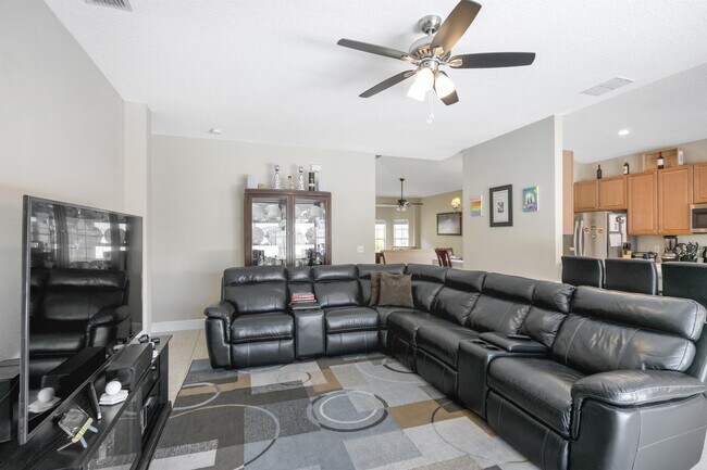 Building Photo - 5145 Marbella Isle Dr