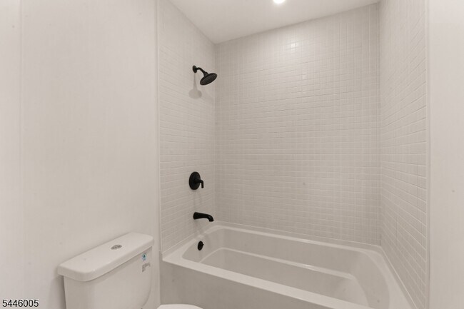 Building Photo - 5E Somerset Hills Village