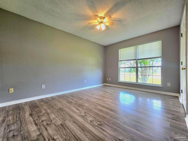 Building Photo - 6718 Fort Deposit Dr