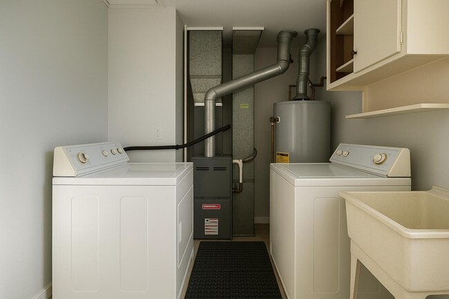 Building Photo - 1473 E Harry Ave