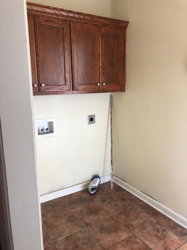 Building Photo - Beautiful 3 Bedroom Home in a Quiet Searcy Neighborhood!