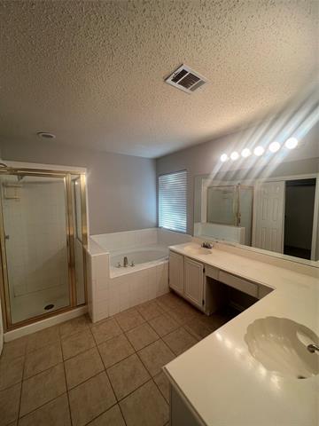 Building Photo - 2309 Dyers Oak Dr