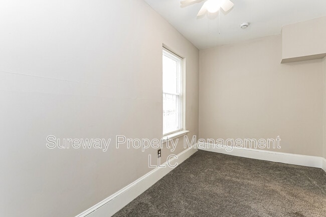 Building Photo - 811 Wesley Ave