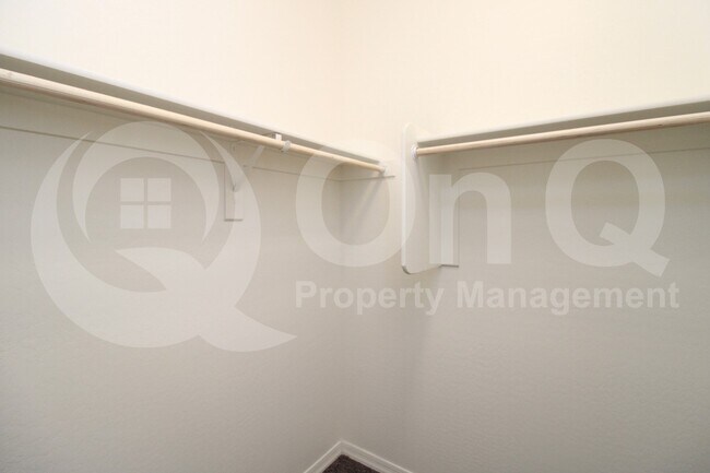 Building Photo - 16090 W Shaw Butte Dr