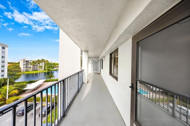 Building Photo - 2217 Cypress Island Dr