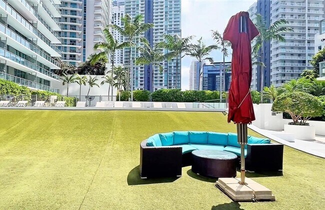 Building Photo - 79 SW 12th St