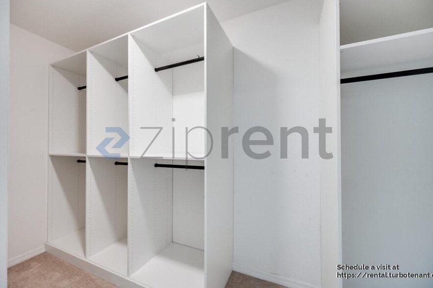 Building Photo - 8750 Cascade Price Cir