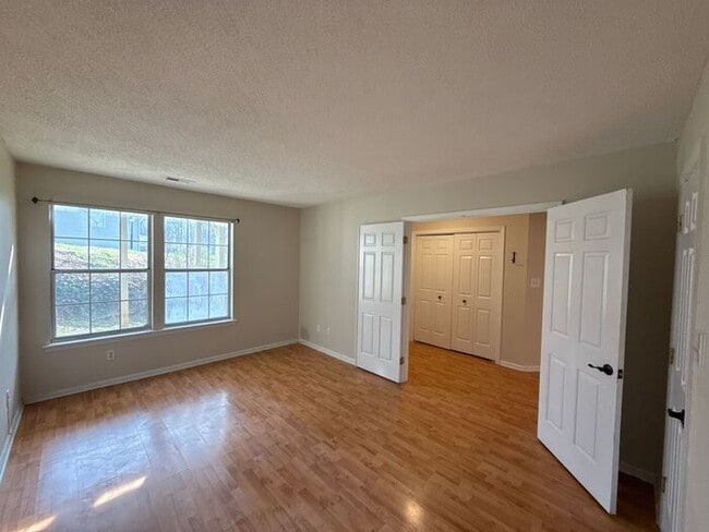 Building Photo - T.R. Lawing Realty Property