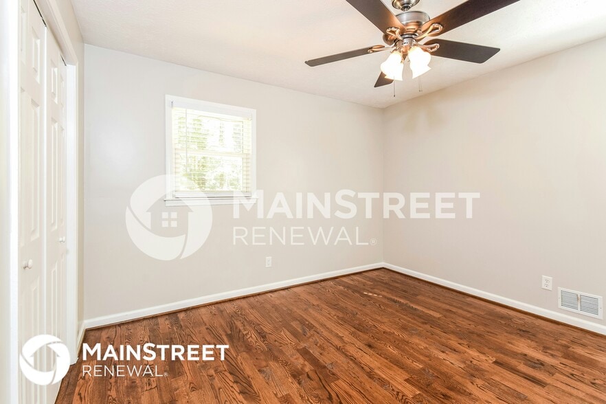 Building Photo - 6265 E Shore Cir