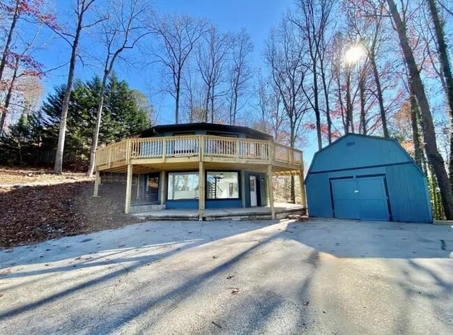 Building Photo - 532 Embry Ln NE
