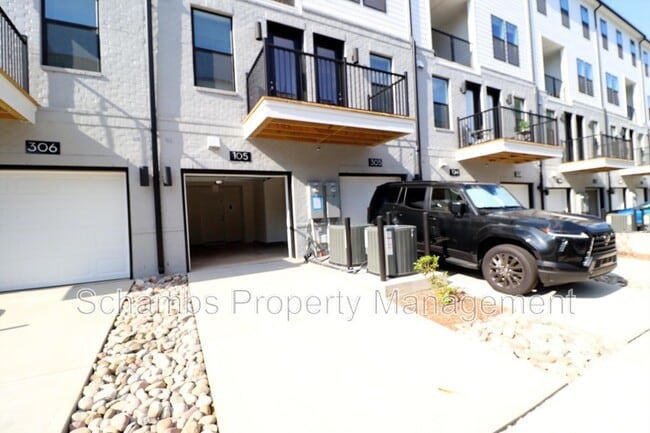 Building Photo - 110 Byrum St