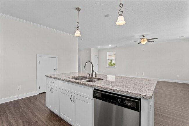 Building Photo - 948 Newburn Dr