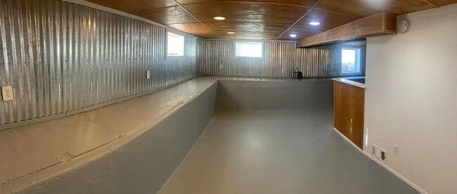 Building Photo - $2,750 - Two Bedrooms, Two Bathrooms, With Bonus Room And Large Yard, Ready For Lease!