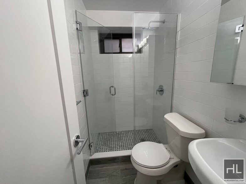 Building Photo - East 89th STREET