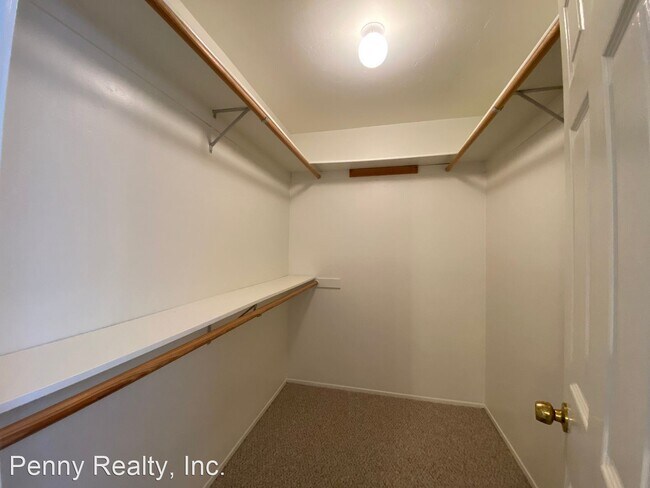 Building Photo - 2 br, 2 bath House - 828 Avalon Ct.