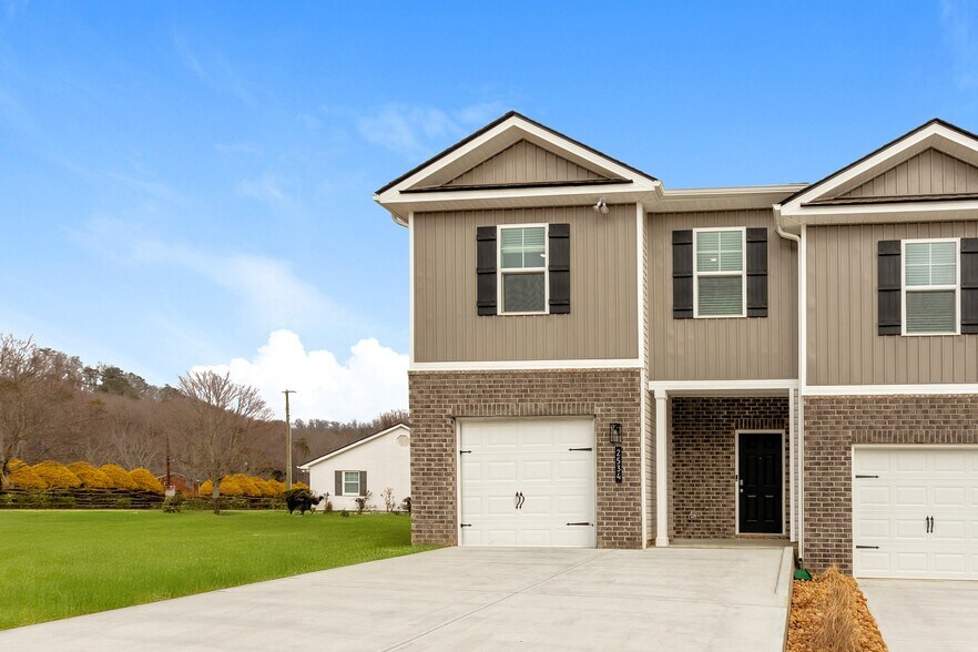 Building Photo - 7398 Valley Grove Ln